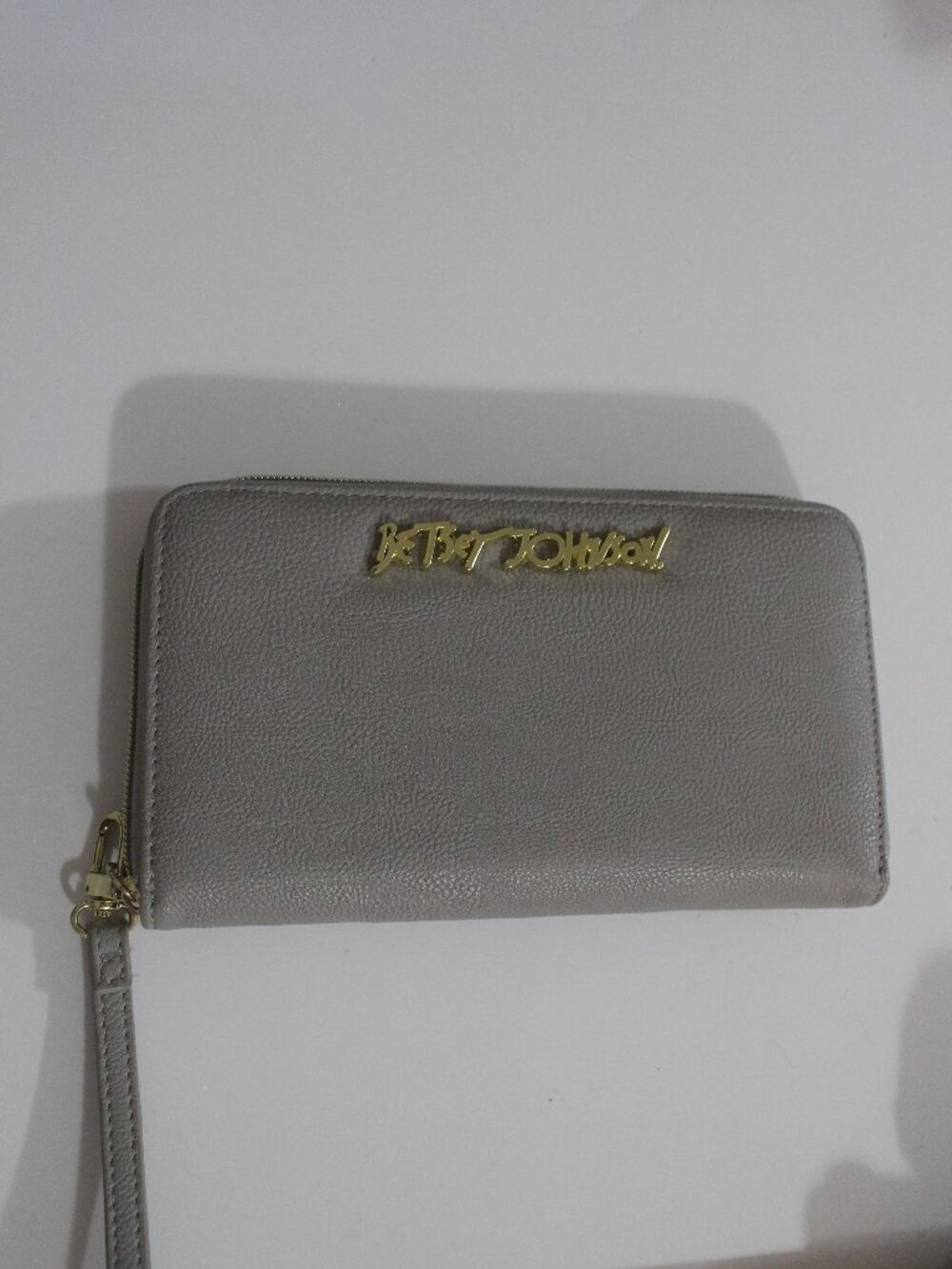 Betsey Johnson Gray Pebbled Zip-Around Wristlet Wallet